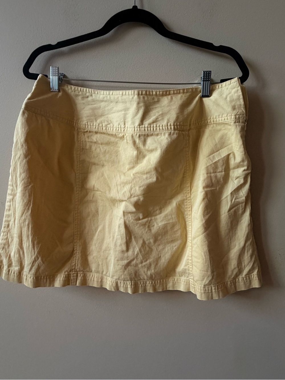 St. John's Bay Yellow Stretch Skirt with built in shorts✨